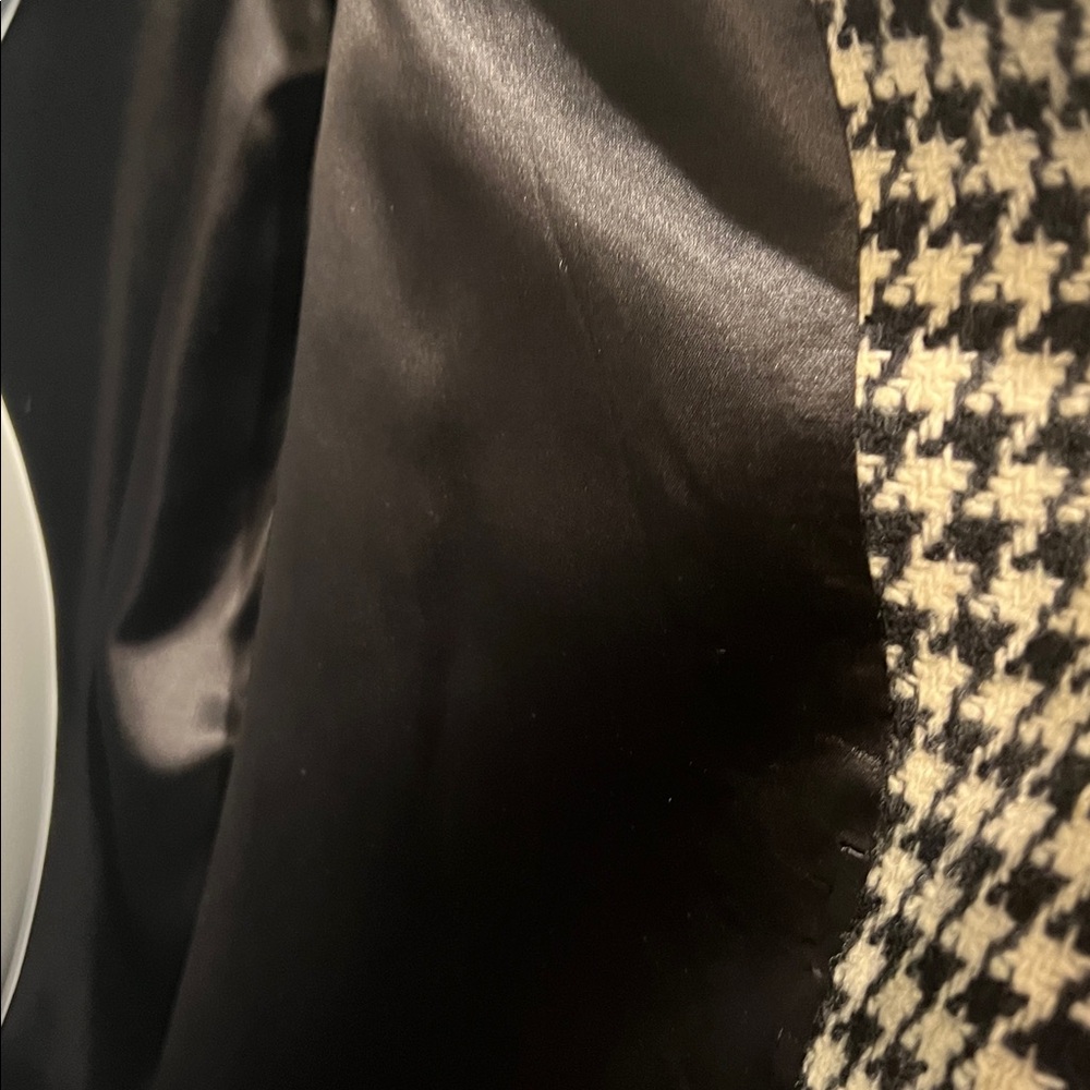The Limited Wool Black/White Houndstooth Double Breasted Lined Coat Size 10 - Picture 11 of 13